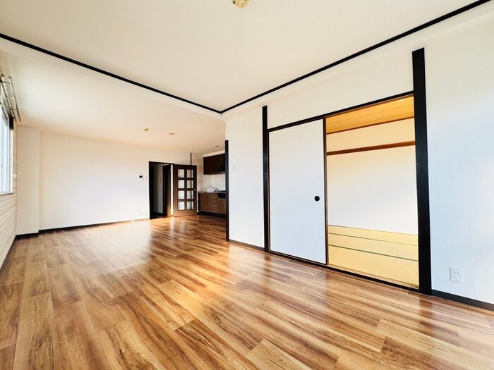 物件内観写真8　(居室)