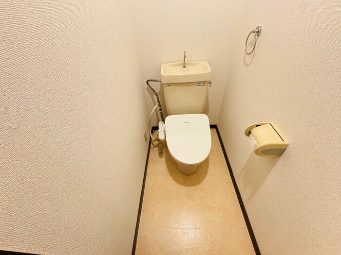 物件内観写真11　(トイレ)