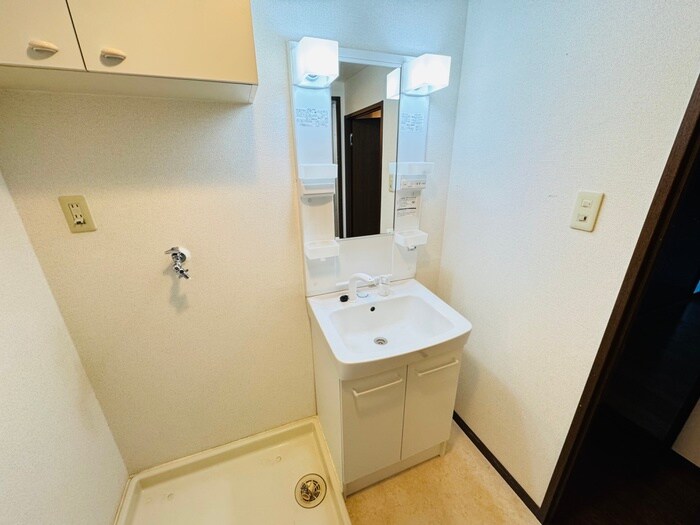 物件内観写真12　(洗面)