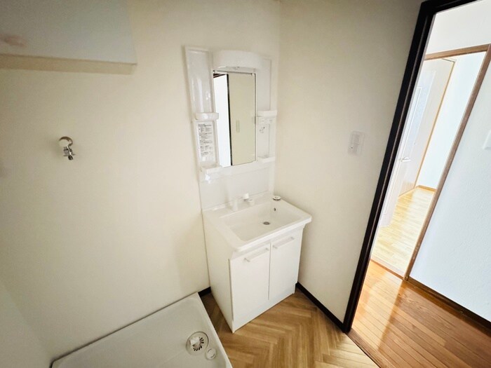 物件内観写真12　(洗面)