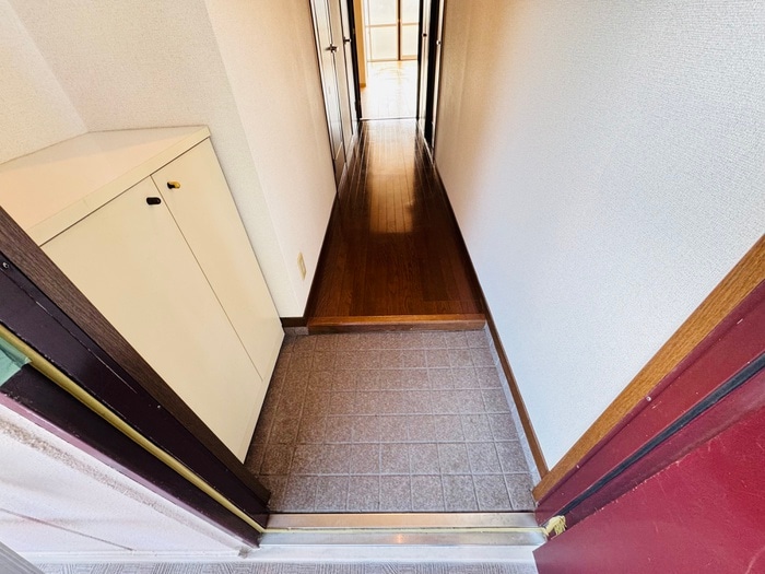 物件内観写真14　(玄関)