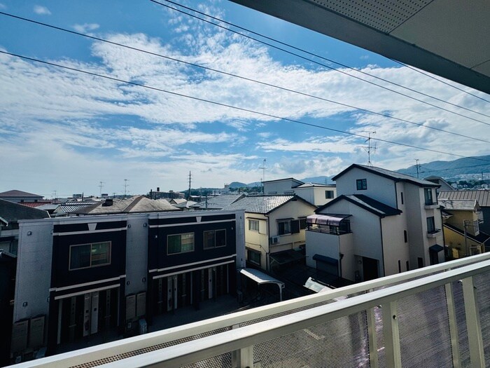 物件内観写真15　(室内からの展望)