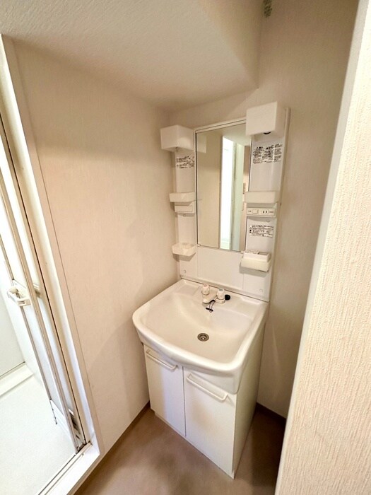 物件内観写真11　(洗面)