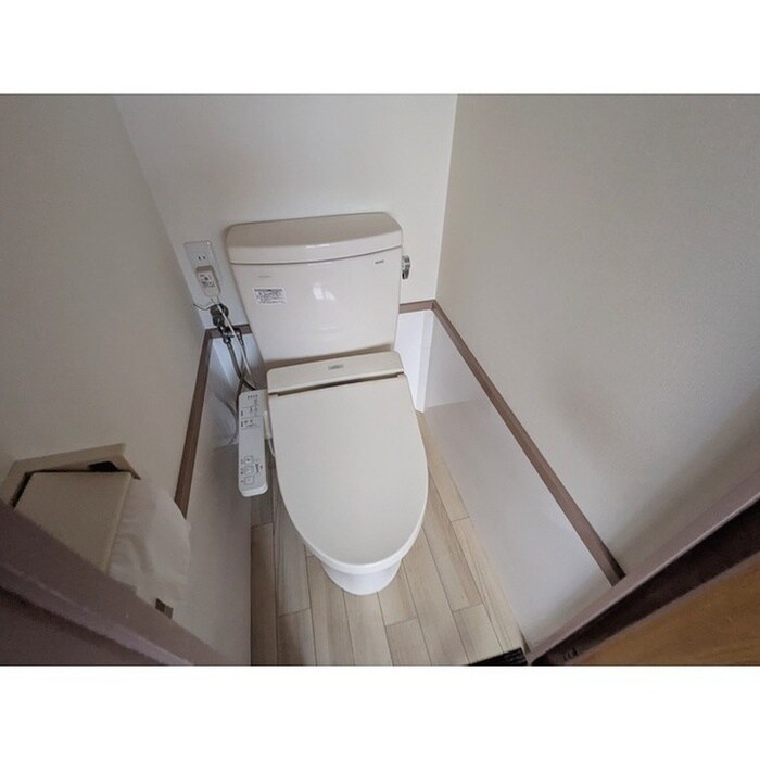 物件内観写真11　(トイレ)