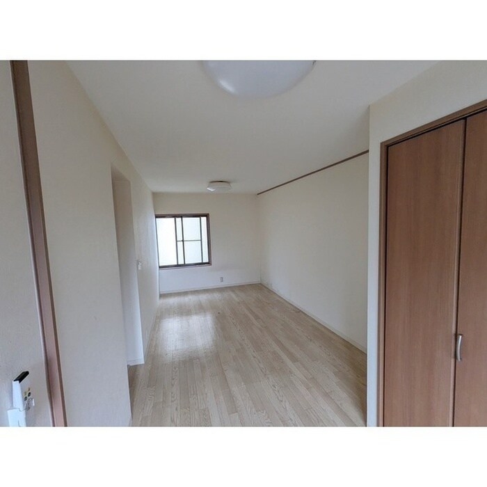 物件内観写真14　(居室)