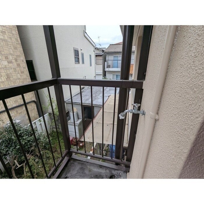 物件内観写真16　(洗濯機置場)