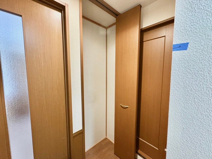 物件内観写真15　(収納)