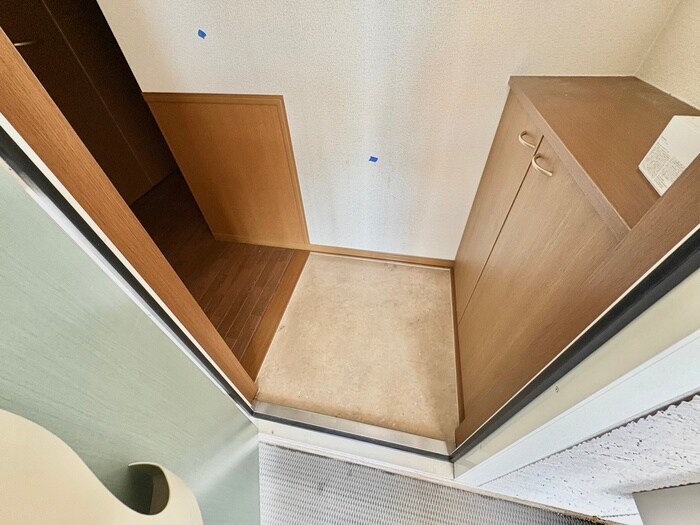 物件内観写真21　(玄関)