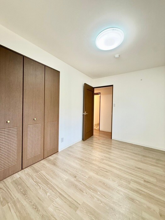 物件内観写真11　(居室)