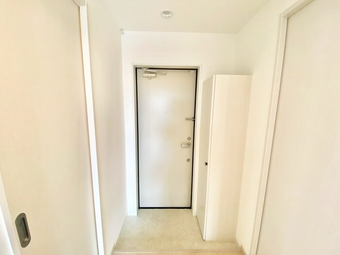 物件内観写真15　(玄関)