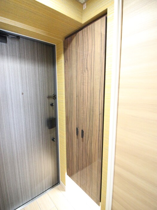 物件内観写真10　(靴箱)