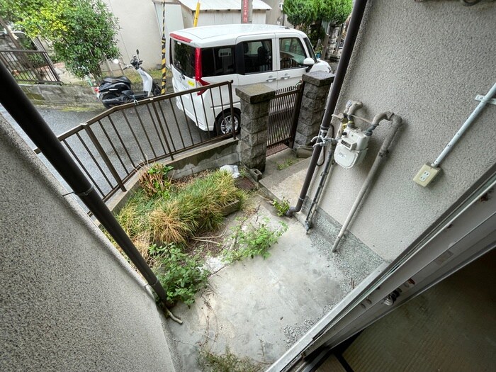 物件内観写真11　(洗濯機置場)