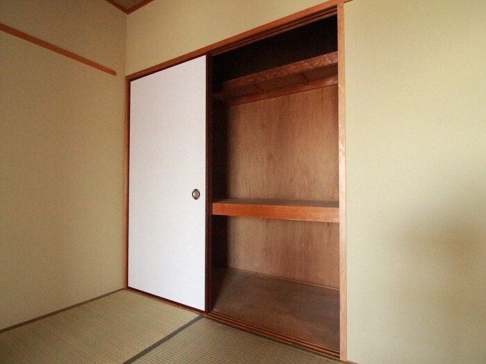 物件内観写真13　(収納)