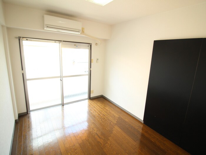 物件内観写真21　(居室)