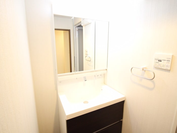 物件内観写真9　(洗面)