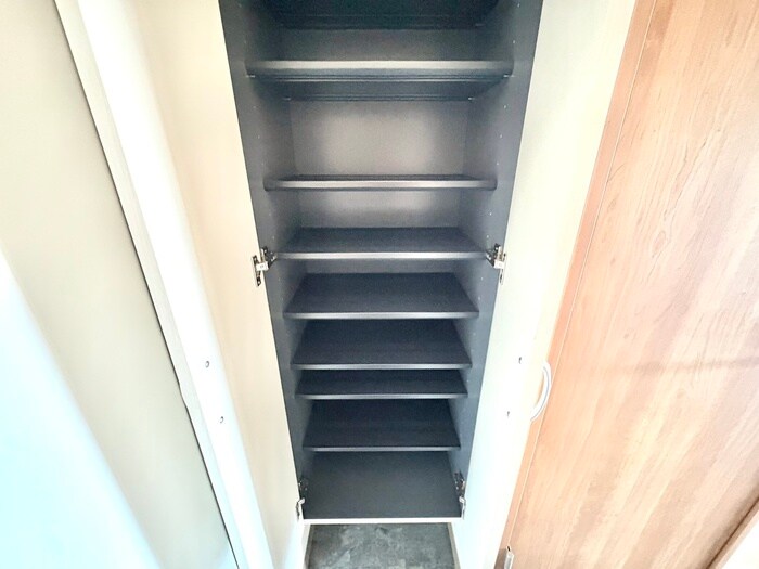 物件内観写真16　(靴箱)