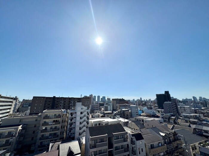 物件内観写真20　(室内からの展望)