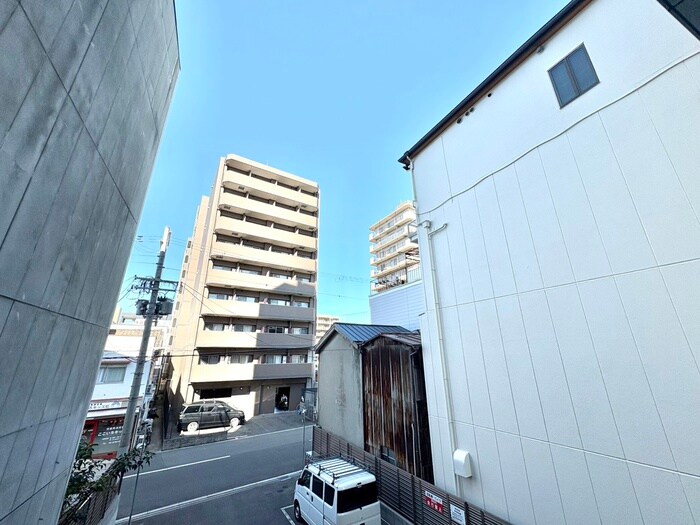 物件内観写真20　(室内からの展望)