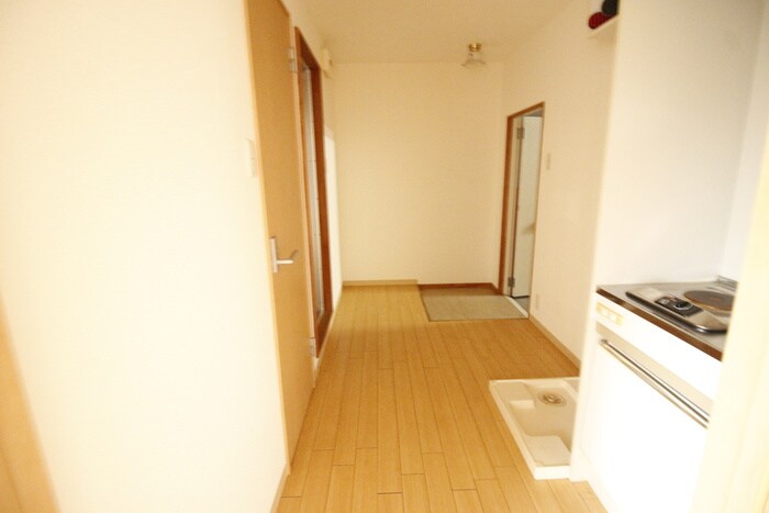 物件内観写真19　(廊下)