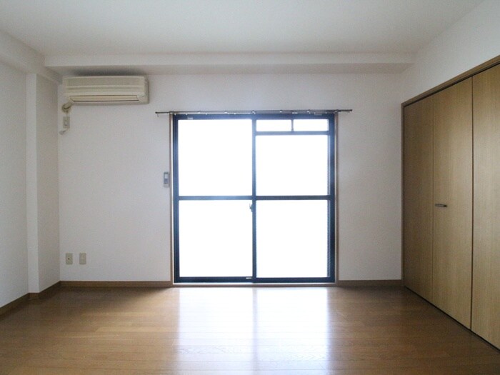 物件内観写真13　(居室)