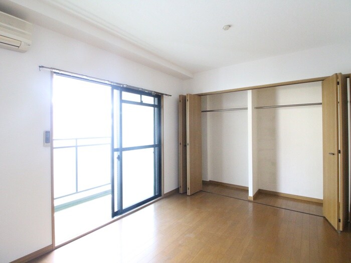 物件内観写真16　(収納)