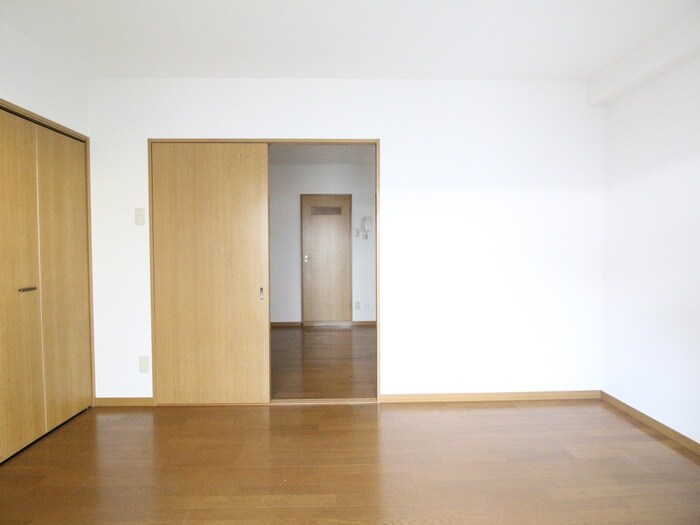 物件内観写真18　(居室)