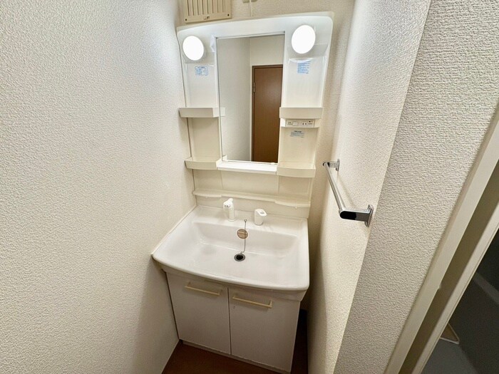 物件内観写真9　(洗面)