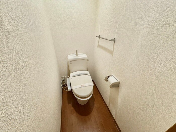 物件内観写真11　(トイレ)