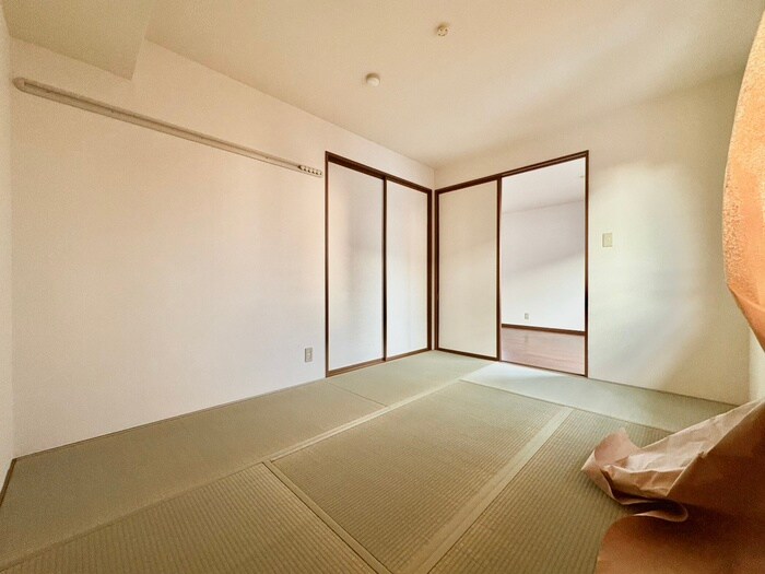 物件内観写真19　(居室)