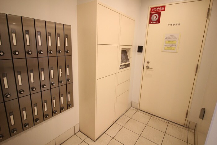 物件外観写真6　(建物設備)