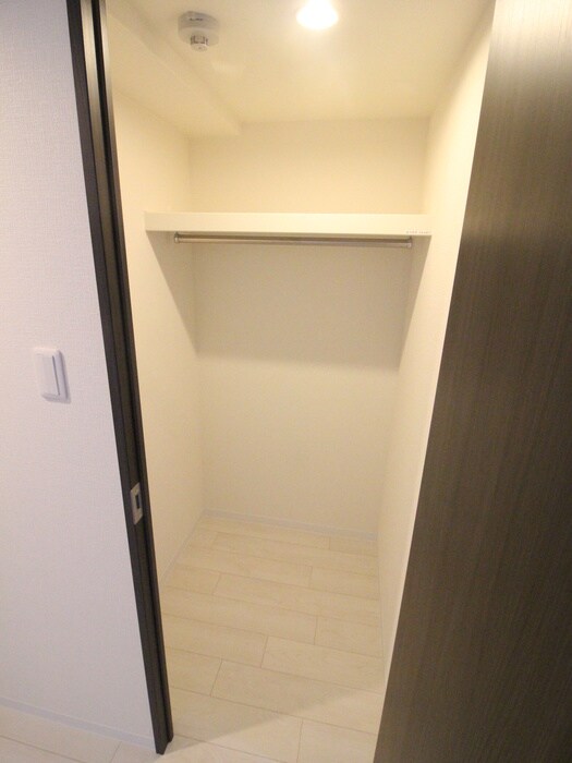 物件内観写真13　(収納)