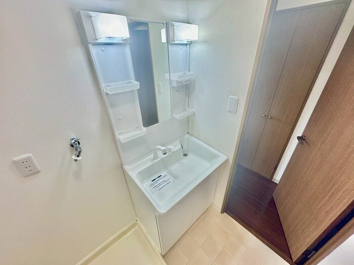 物件内観写真9　(洗面)