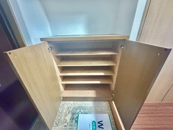 物件内観写真15　(靴箱)