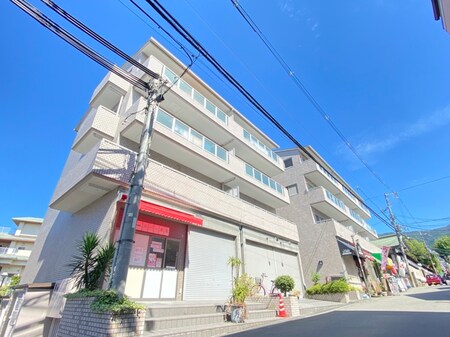 メゾン新石切１番館外観写真