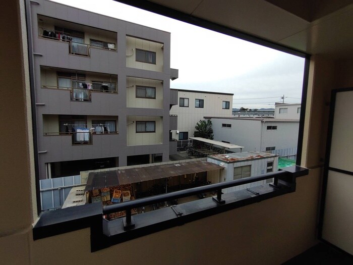 物件内観写真22　(室内からの展望)