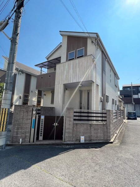東香里園町貸家外観写真