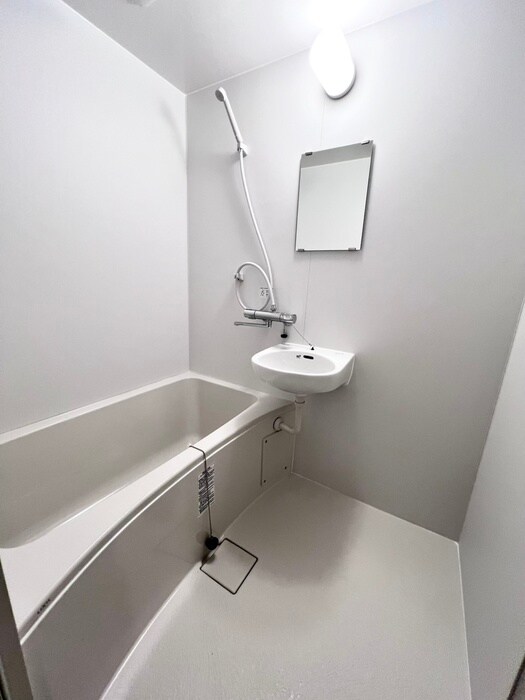 物件内観写真13　(バス／シャワールーム等)