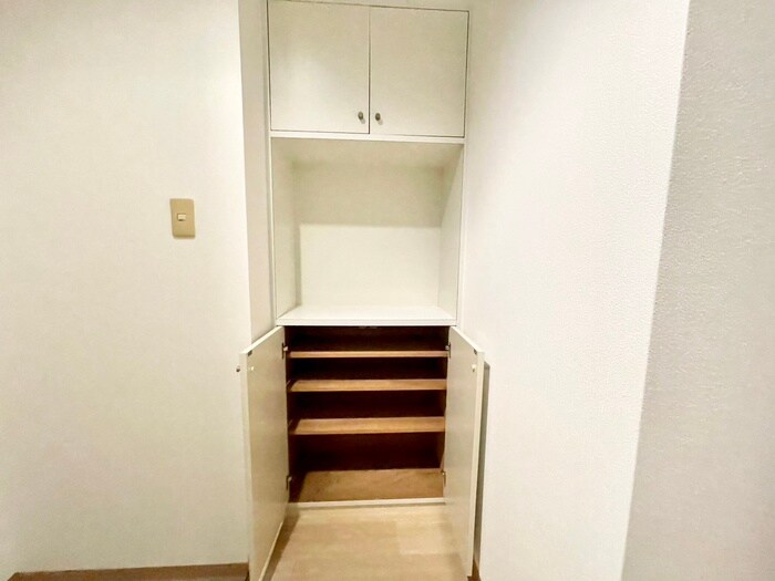 物件内観写真14　(靴箱)