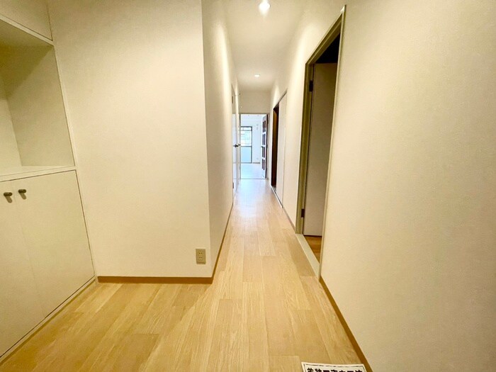 物件内観写真17　(廊下)