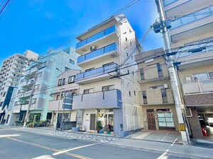 アパ－トメント２２１０外観写真