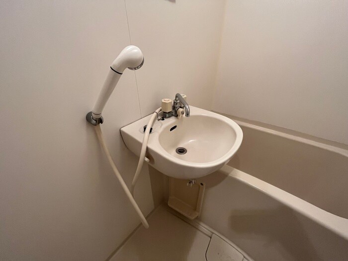 物件内観写真9　(洗面)