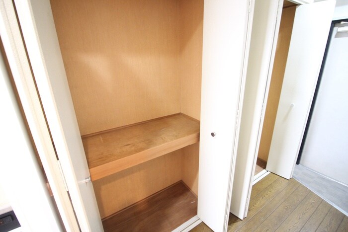 物件内観写真16　(収納)
