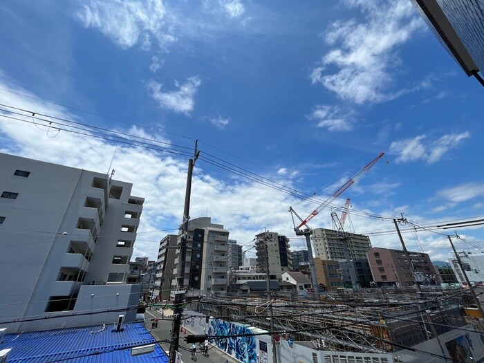 物件内観写真18　(室内からの展望)