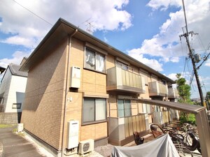 クラールハイムB棟外観写真