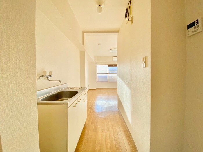 物件内観写真15　(廊下)