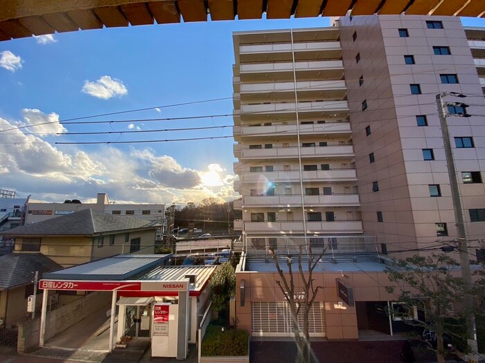 物件内観写真16　(室内からの展望)