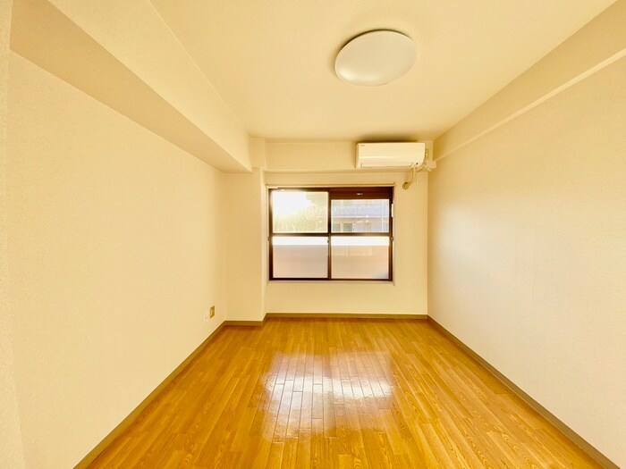 物件内観写真22　(居室)