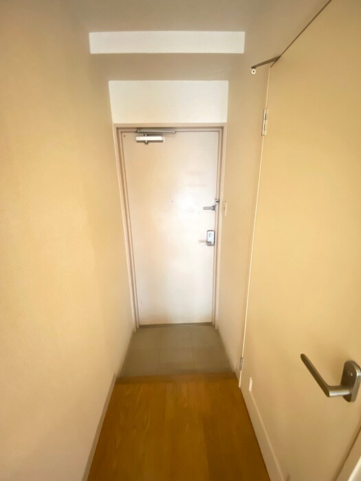 物件内観写真17　(玄関)