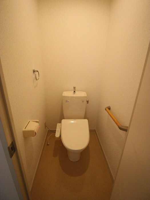 物件内観写真7　(トイレ)