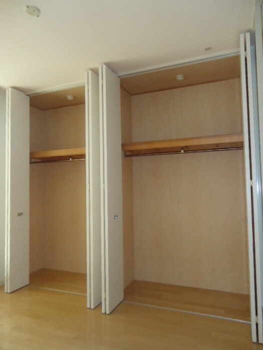 物件内観写真13　(収納)